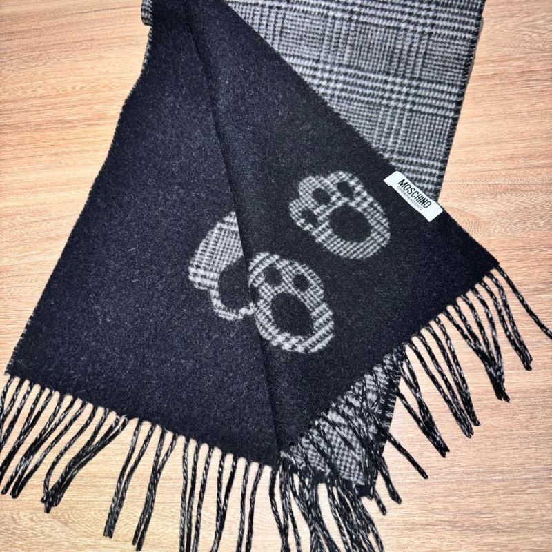 Moschino Scarf